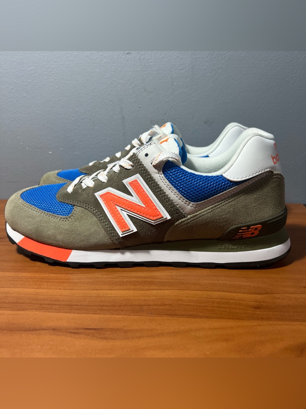 Men’s New Balance 574v2 Olive Green/Orange ML574LA2 Size 10